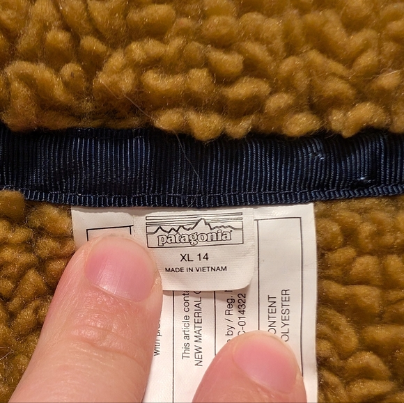 PATAGONIA Youth Puffer Reversible Sherpa Zip up coat size XL 14 - Picture 2 of 12